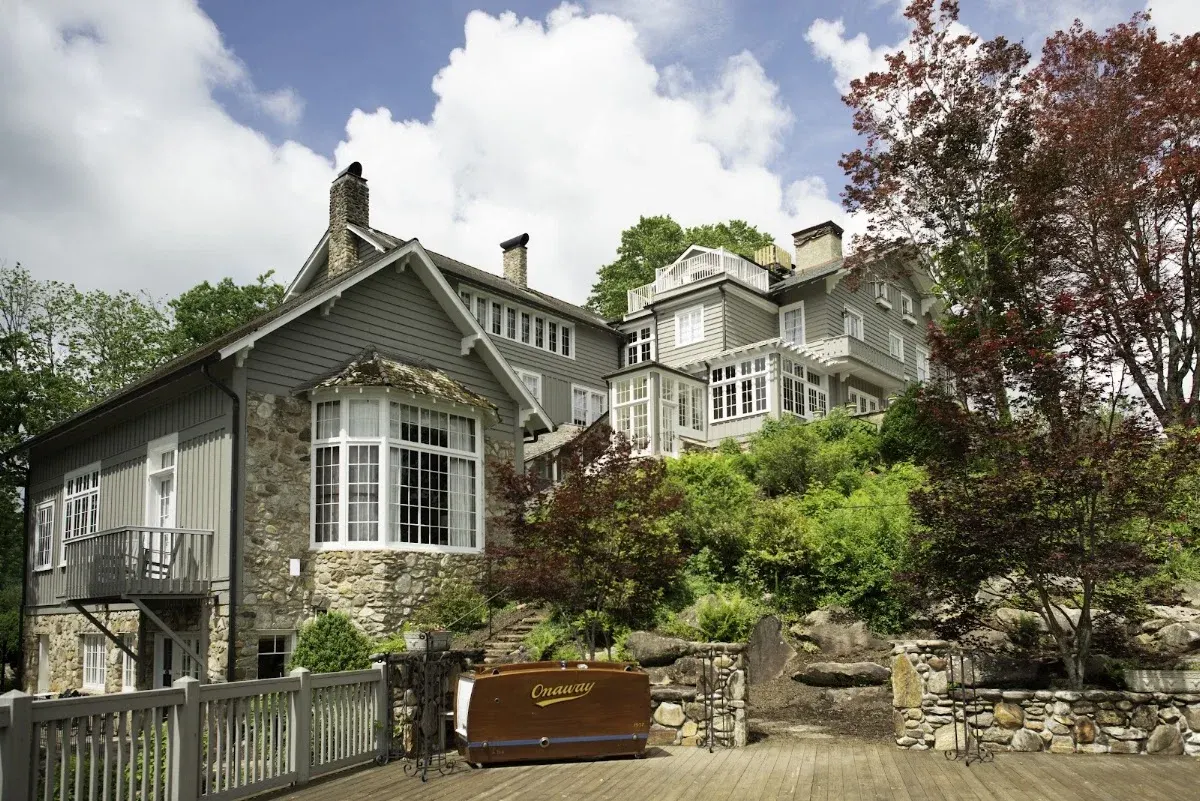 The Greystone Inn