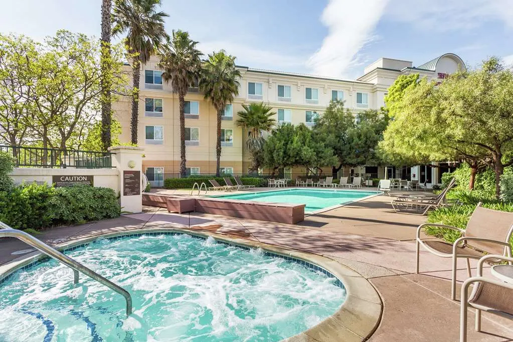 Hilton Garden Inn Fairfield