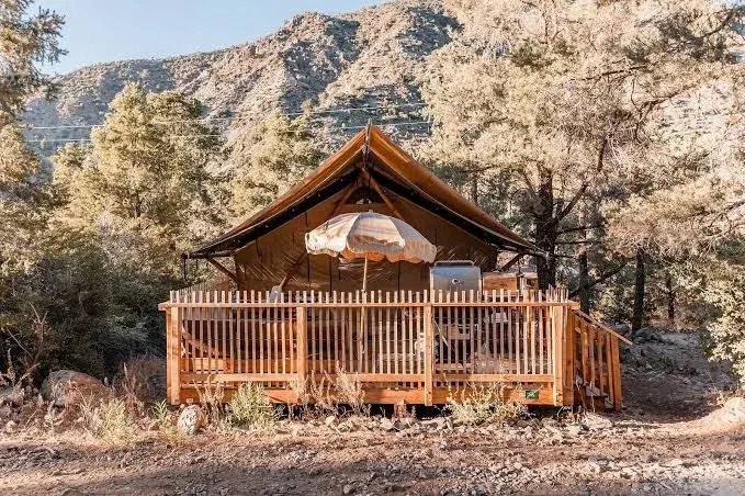 Huttopia Paradise Springs