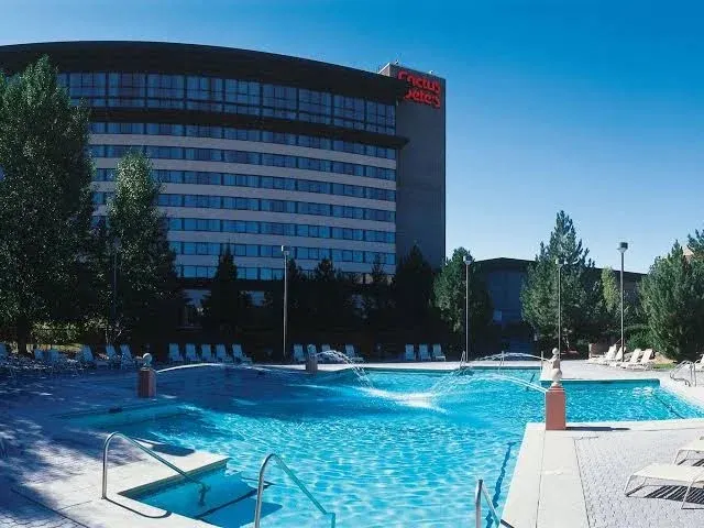 Horseshu Hotel & Casino
