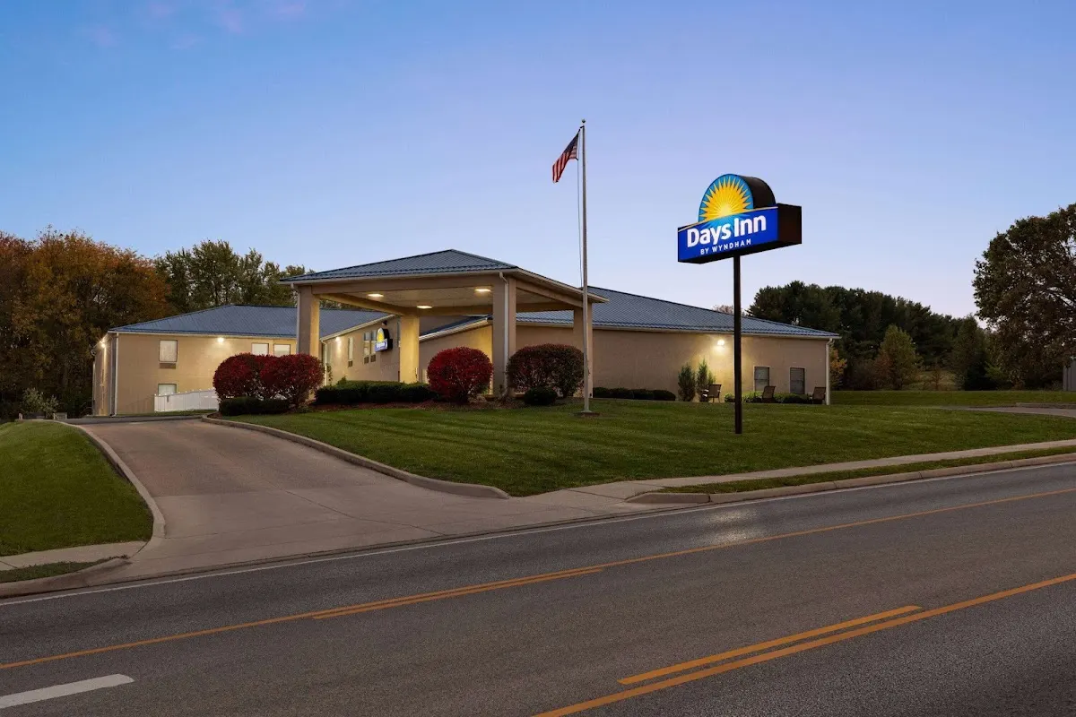 Days Inn by Wyndham Hillsboro