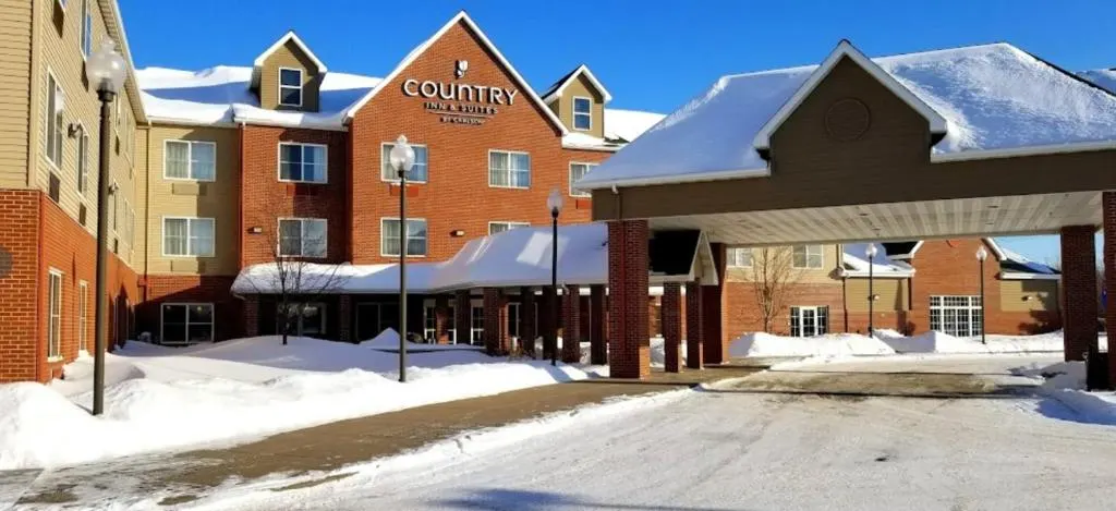 Country Inn & Suites by Radisson, Duluth North near Airport