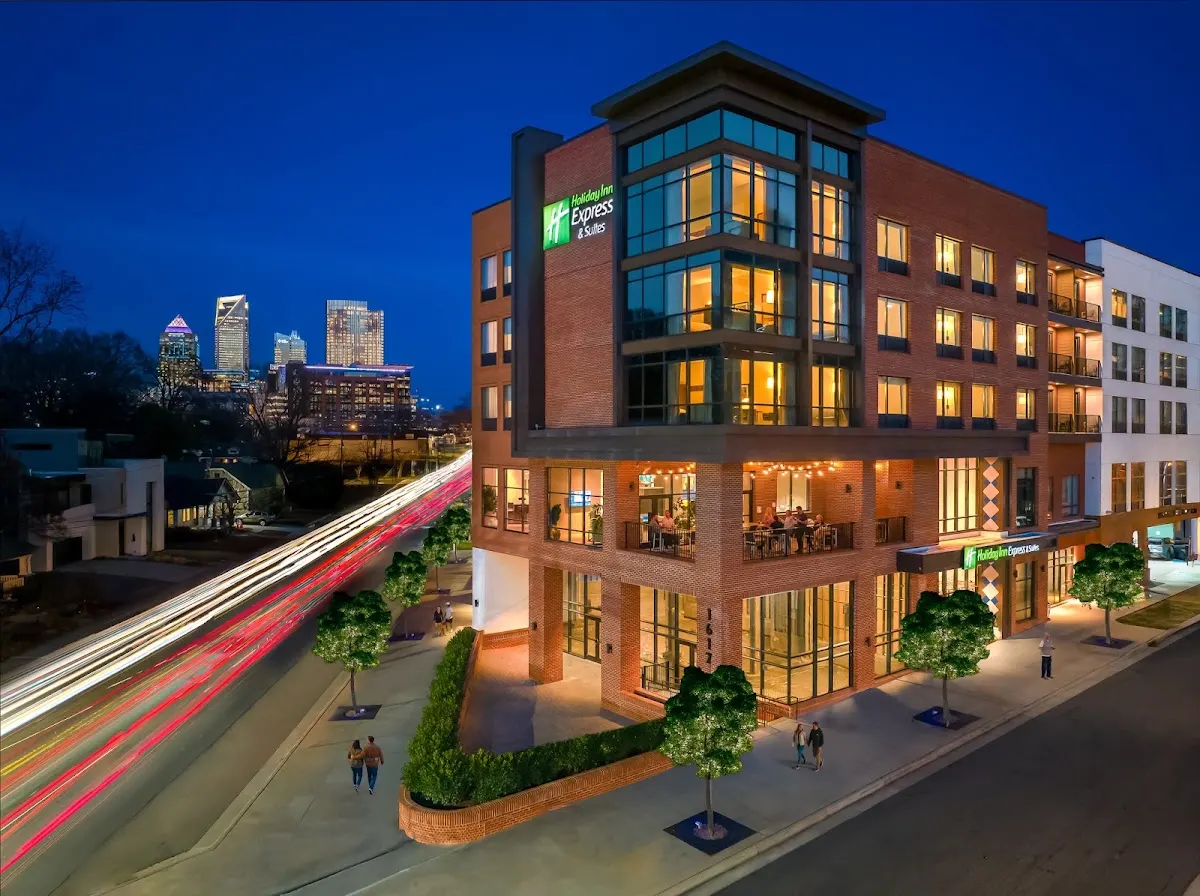 Holiday Inn Express & Suites Charlotte - South End by IHG