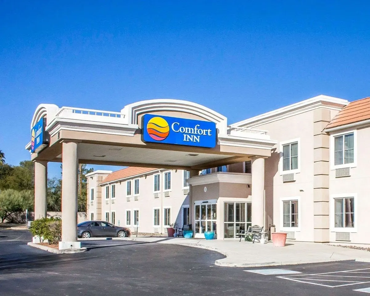 Comfort Inn Green Valley I-19