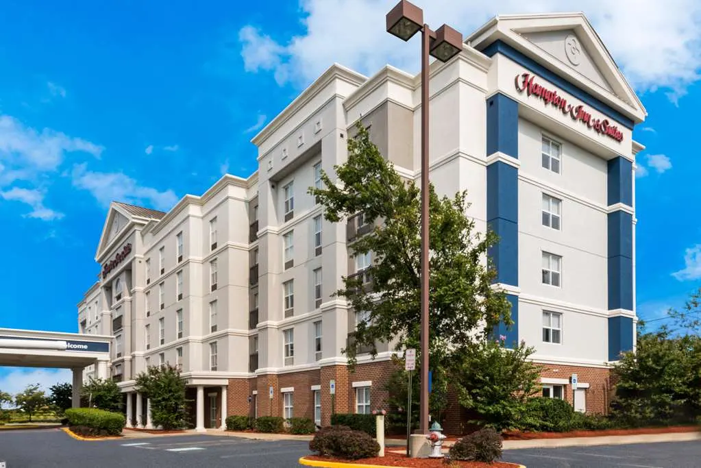Hampton Inn & Suites Fredericksburg-at Celebrate Virginia