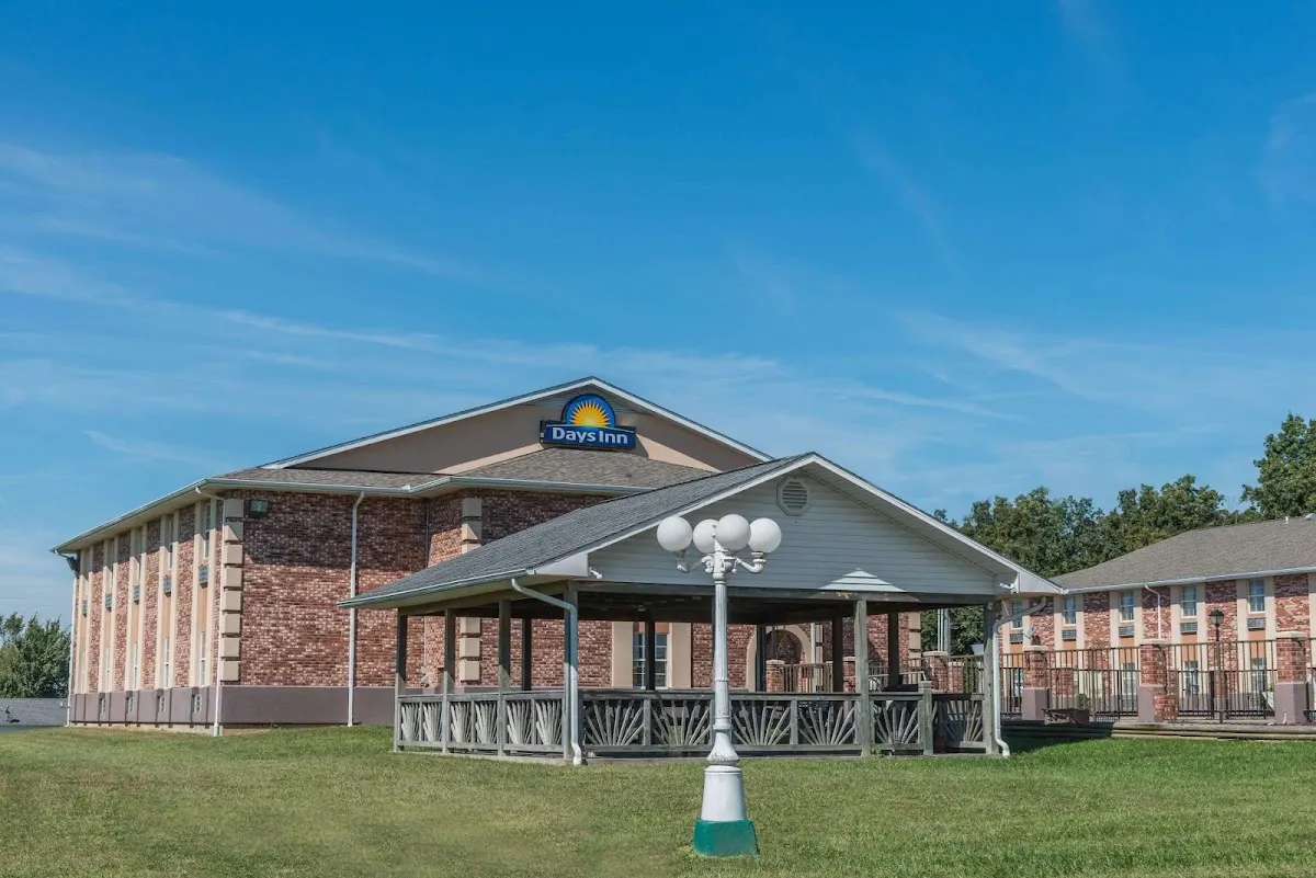 Days Inn by Wyndham Perryville