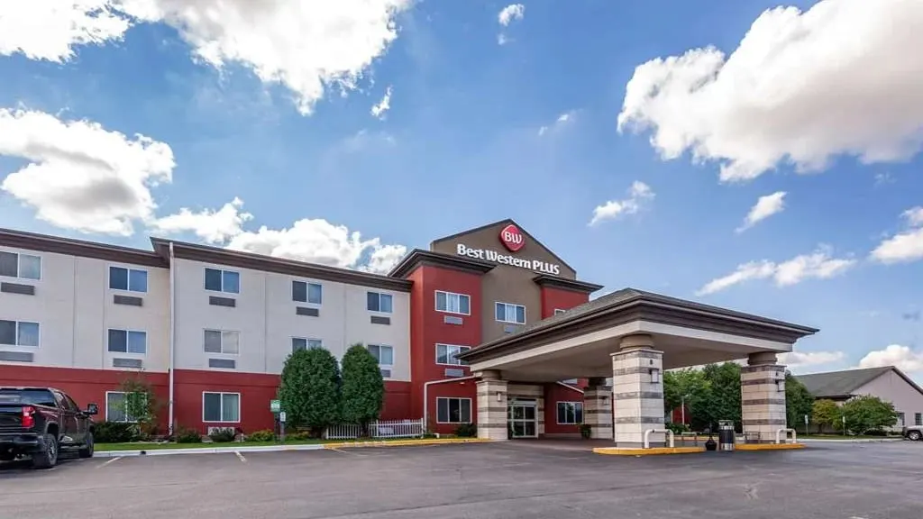 Best Western Plus Sparta Trail Lodge