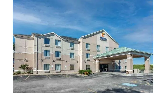 Comfort Inn & Suites Dayton Northwest - Englewood