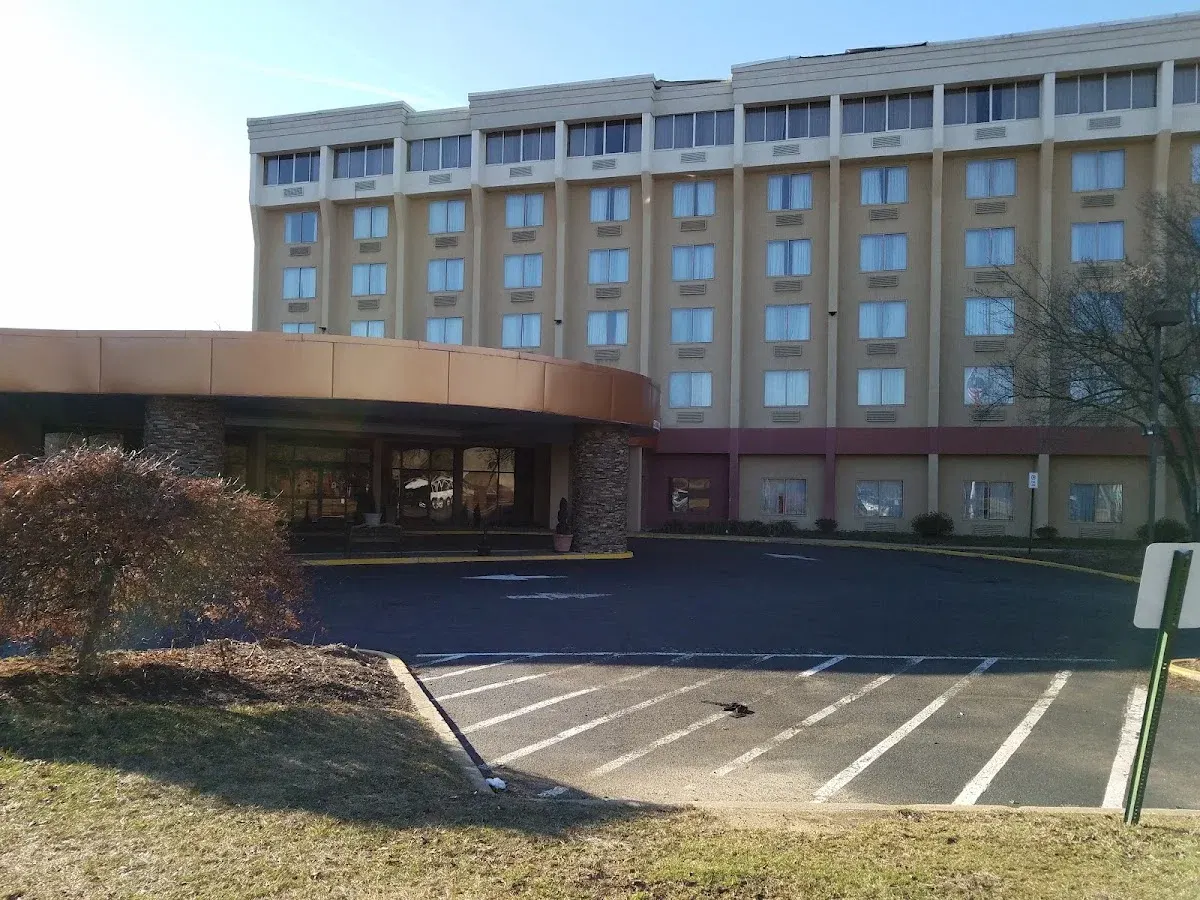 Ramada Plaza by Wyndham Cranbury/S Brunswick Hotel & Conf Ct