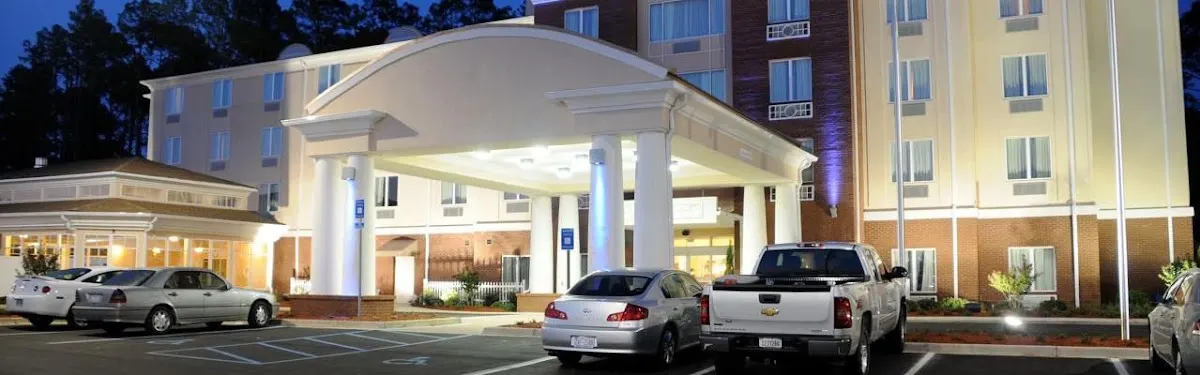 Holiday Inn Express & Suites Bainbridge by IHG