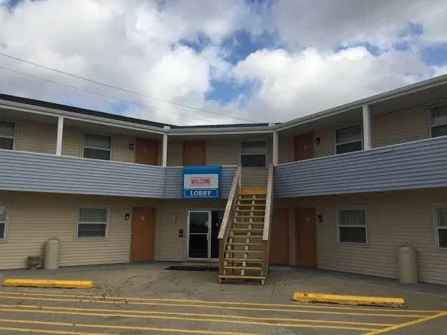 Adair Budget Inn