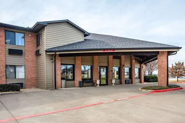 Econo Lodge Inn & Suites Mckinney - Plano North
