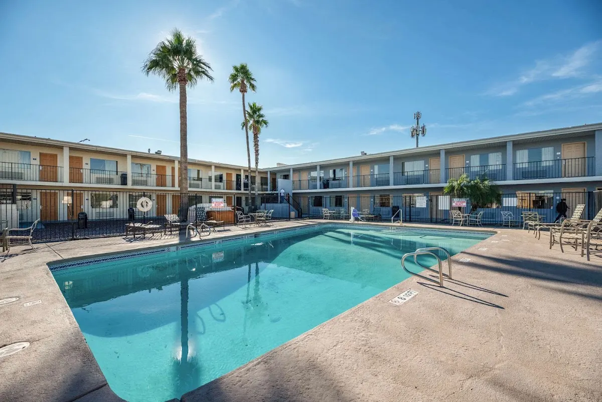 Econo Lodge Phoenix North I-17