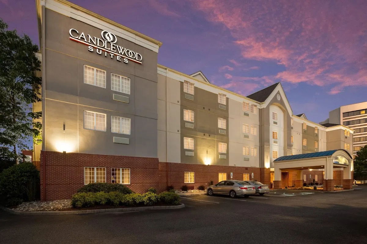 Candlewood Suites Virginia Beach Town Center by IHG