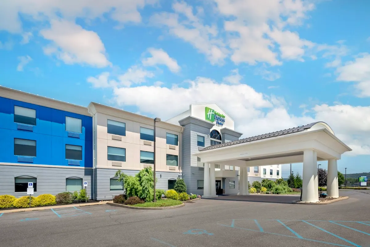 Holiday Inn Express & Suites Selinsgrove - University Area by IHG