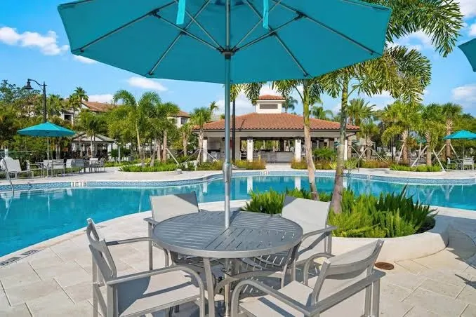 Harbor Luxury at Vista Cay