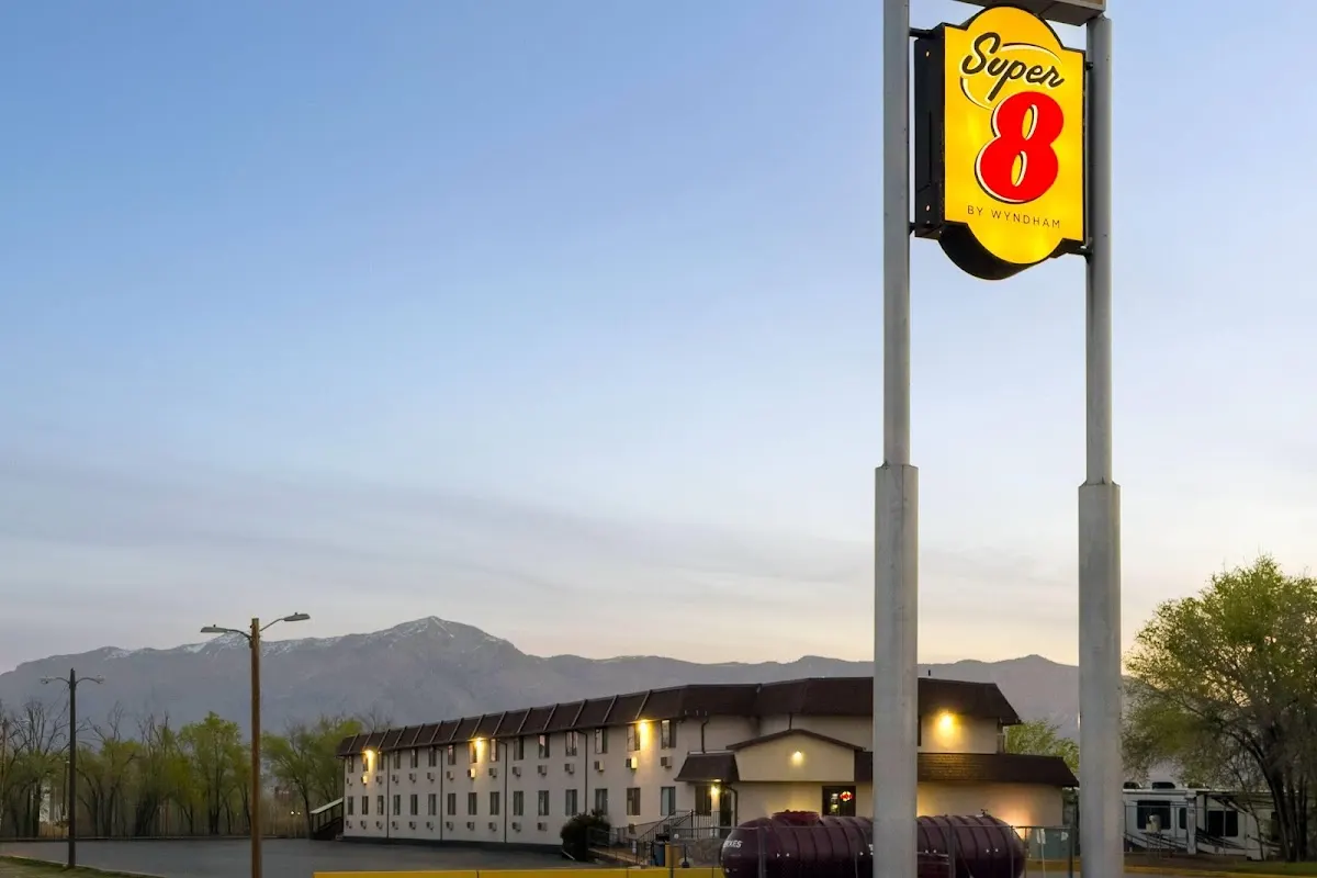 Super 8 by Wyndham Ogden