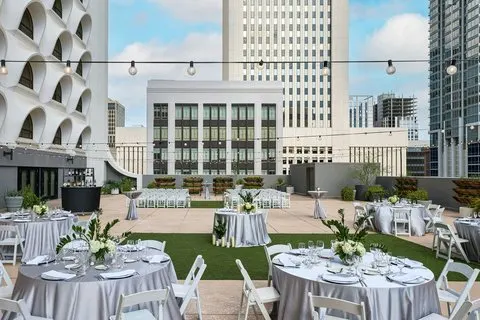Renaissance Phoenix Downtown Hotel