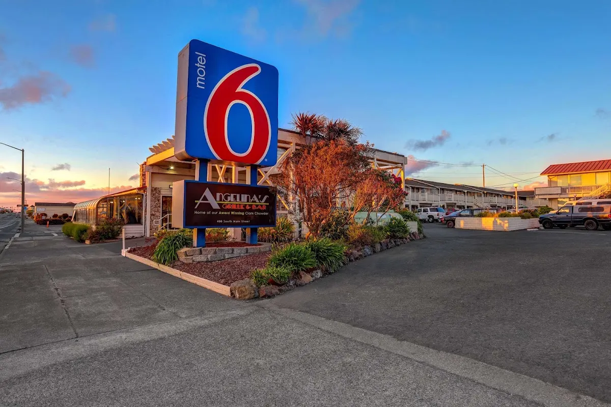 Motel 6 Fort Bragg, CA