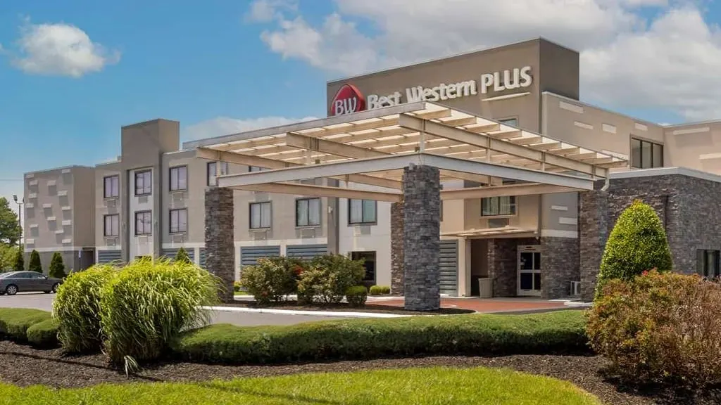 Best Western Plus Bowling Green