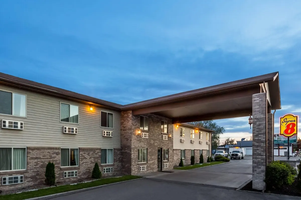Super 8 by Wyndham Rexburg