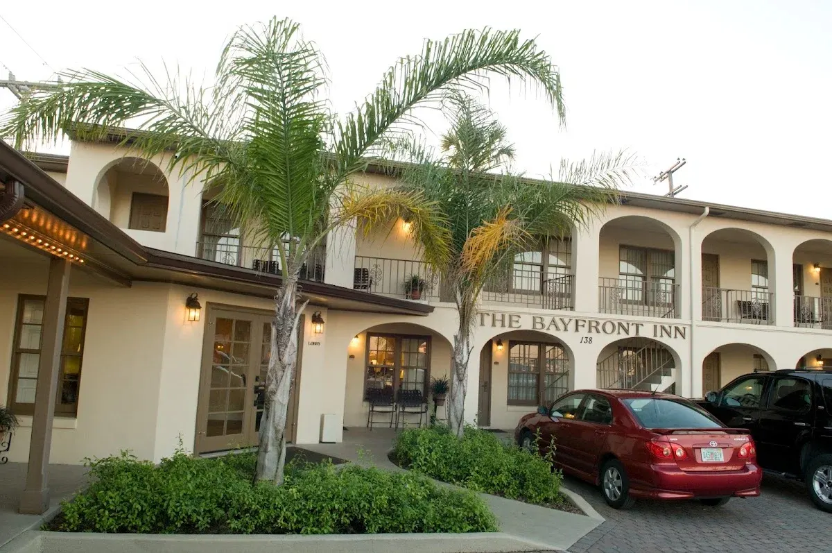 Bayfront Inn