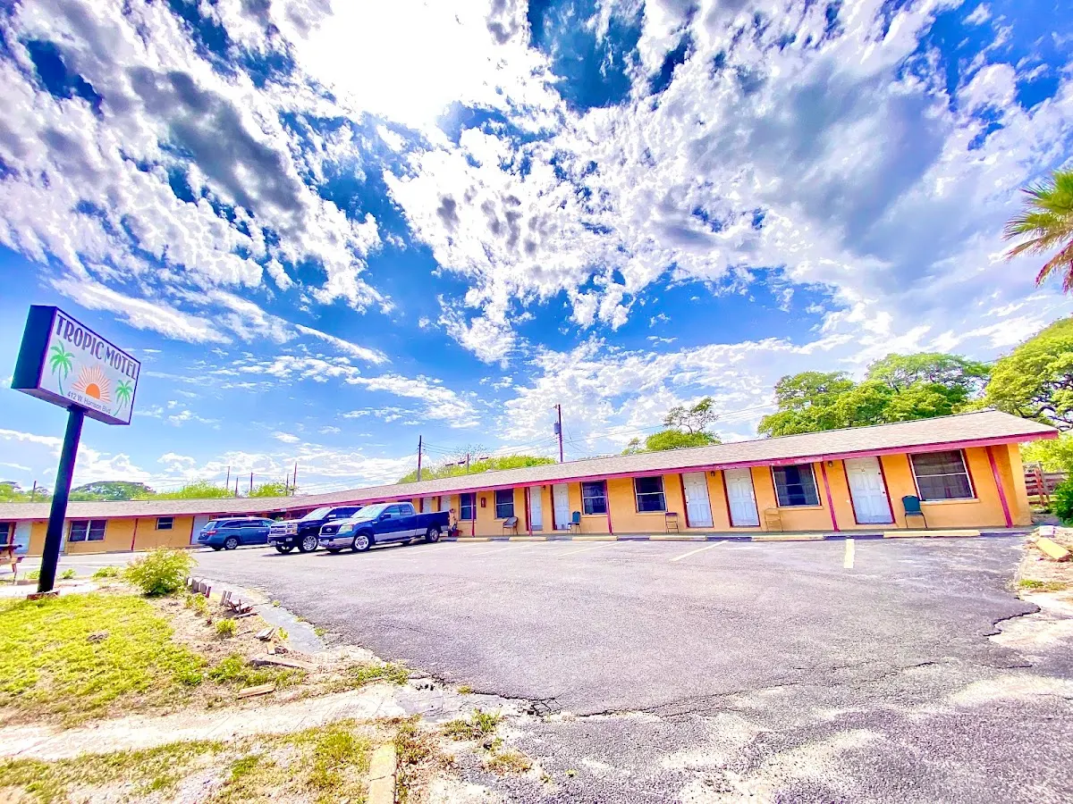 Tropic Motel