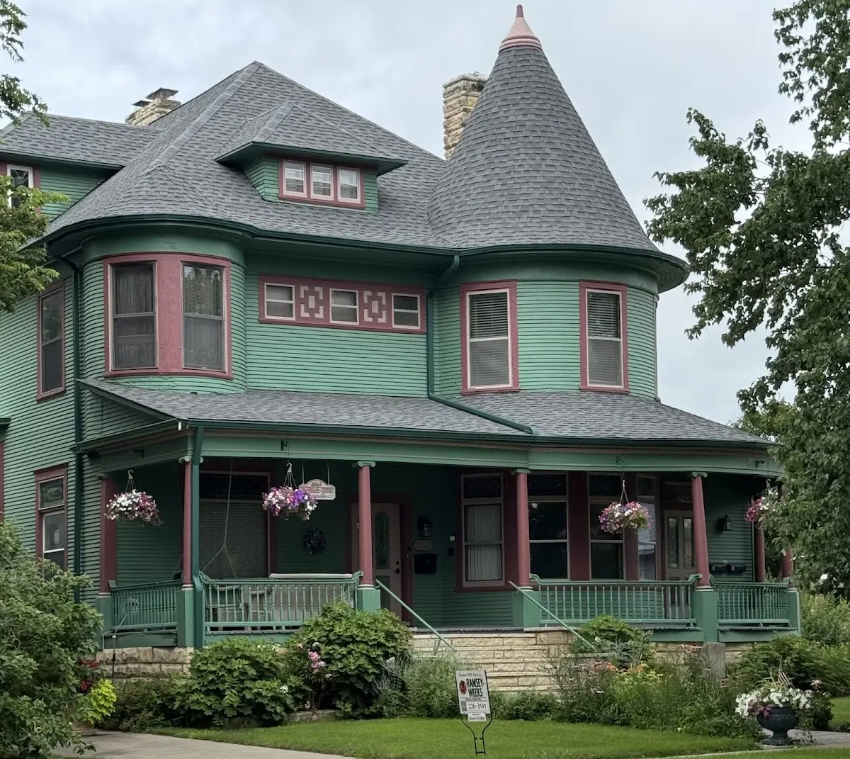 The Grinnellian Bed & Breakfast