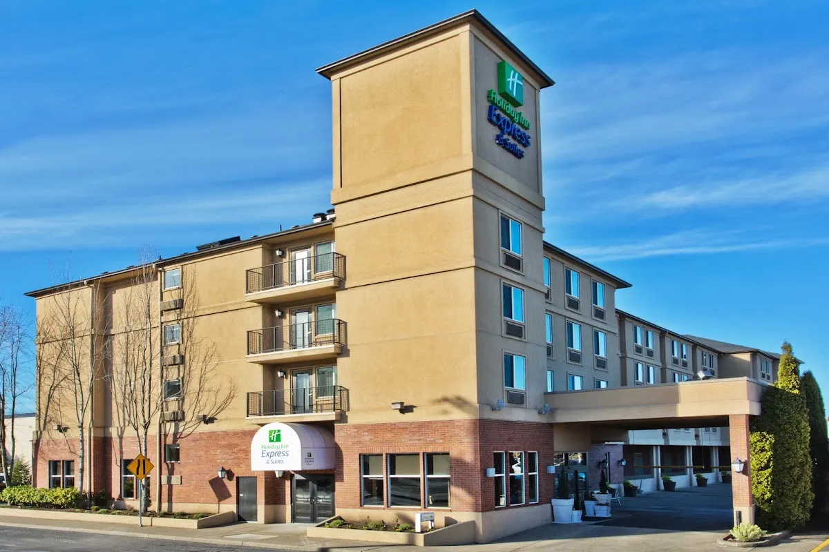 Holiday Inn Express & Suites Portland-NW Downtown by IHG