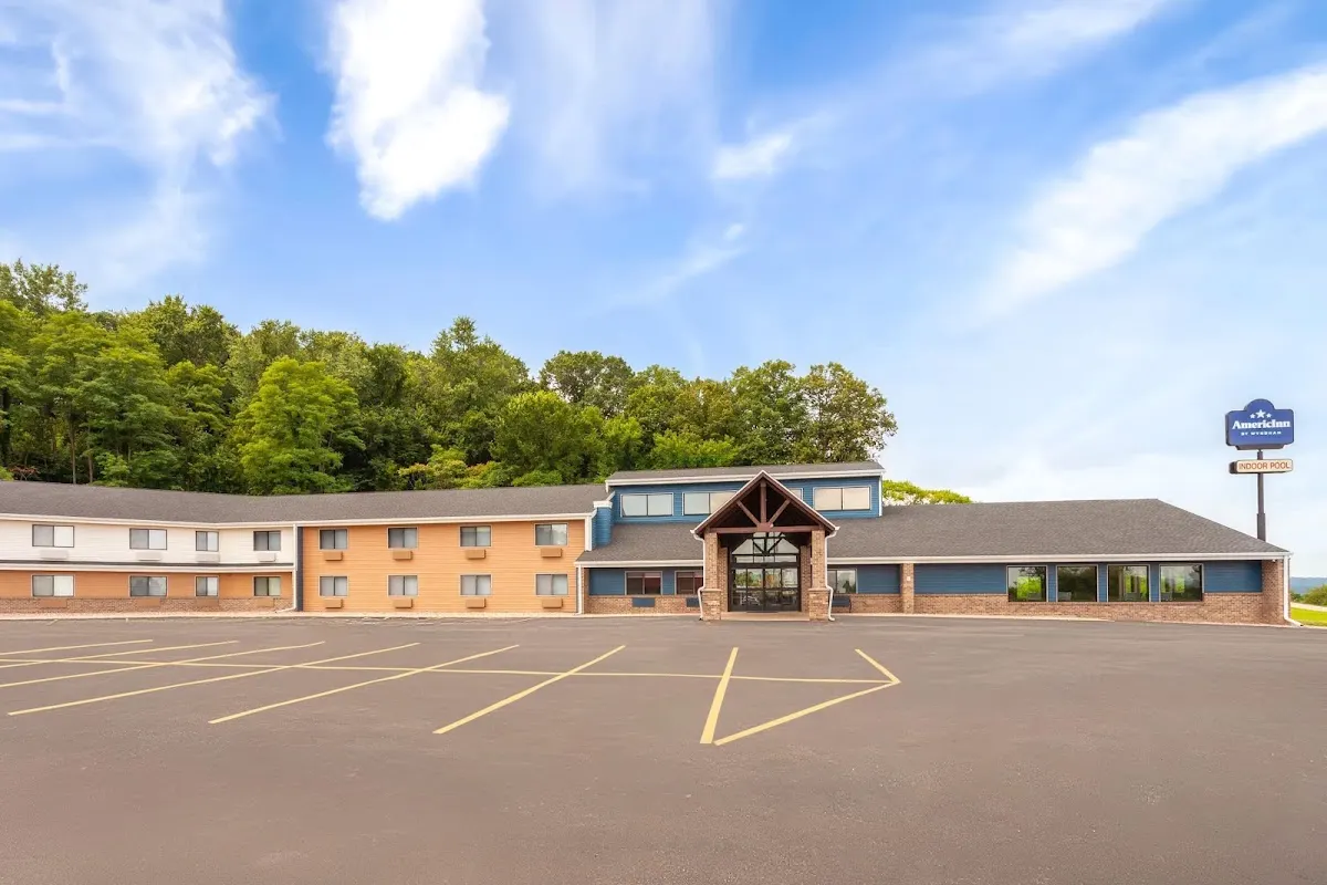 AmericInn by Wyndham West Salem