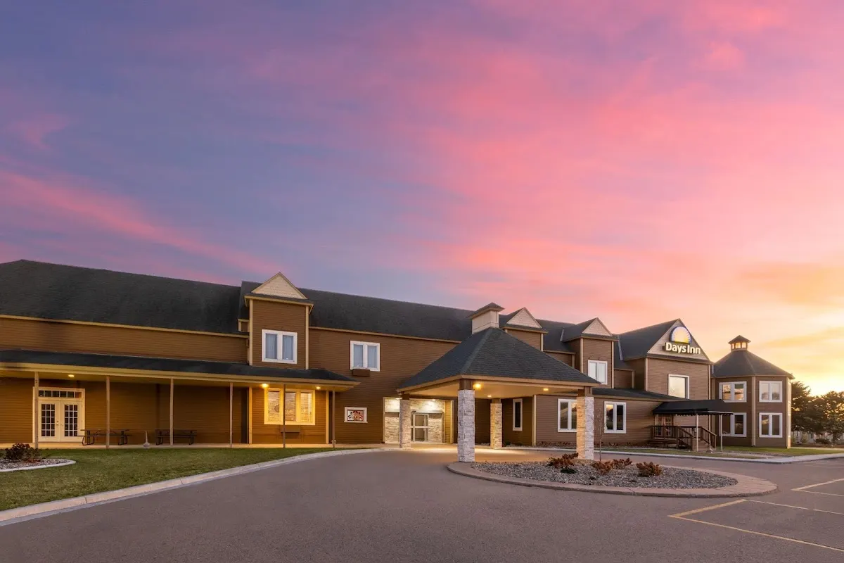 Days Inn by Wyndham Hutchinson