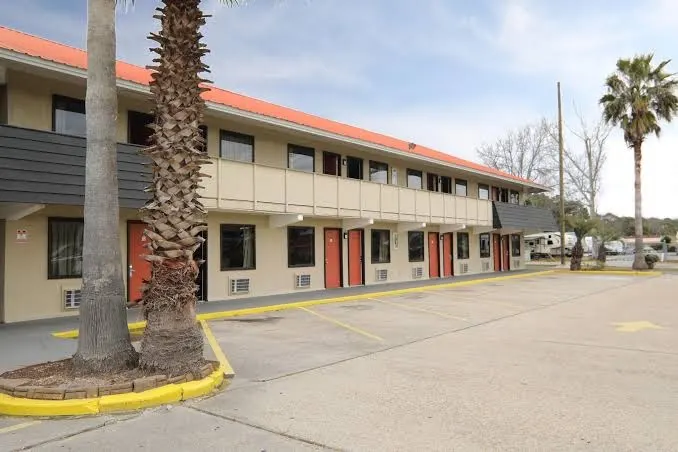 Executive Inn