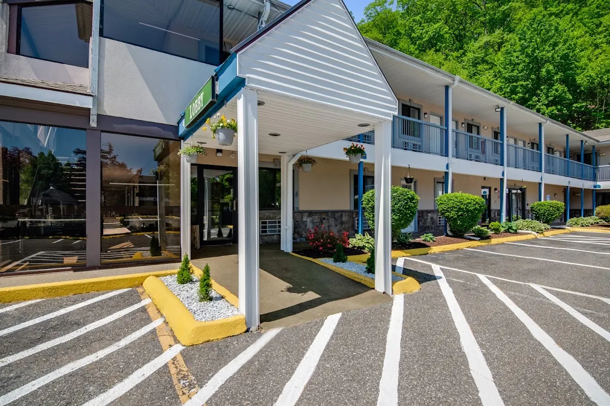 Americas Best Value Inn Torrington