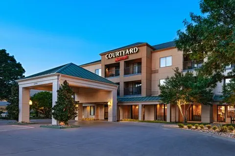 Courtyard by Marriott Dallas Plano in Legacy Park