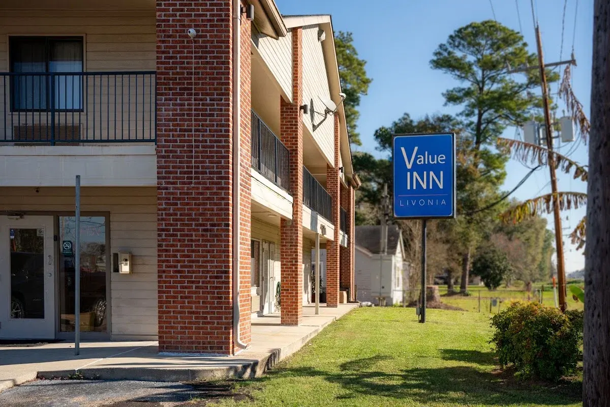 Value Inn of Livonia