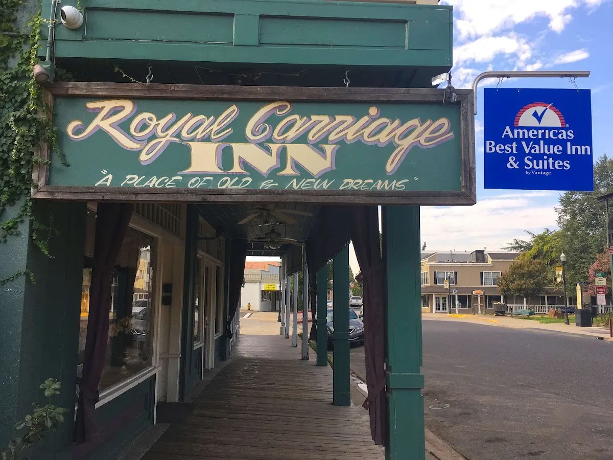 Americas Best Value Inn & Suites Royal Carriage