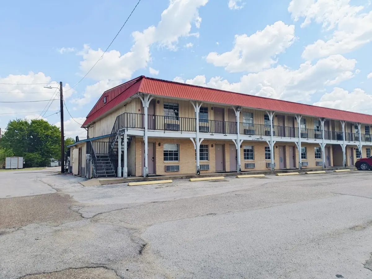 Woodfield Inn & Suites Hotel O, Yoakum TX 111