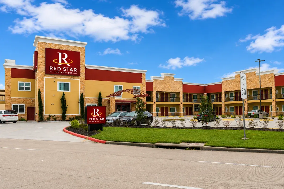 Red Star Inn & Suites Willowbrook