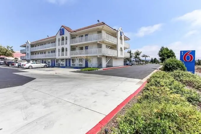 Hotel B5 Watsonville, CA - Monterey Area