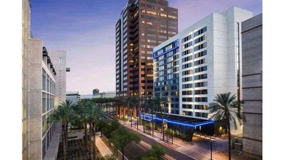 AC Hotel Phoenix Downtown