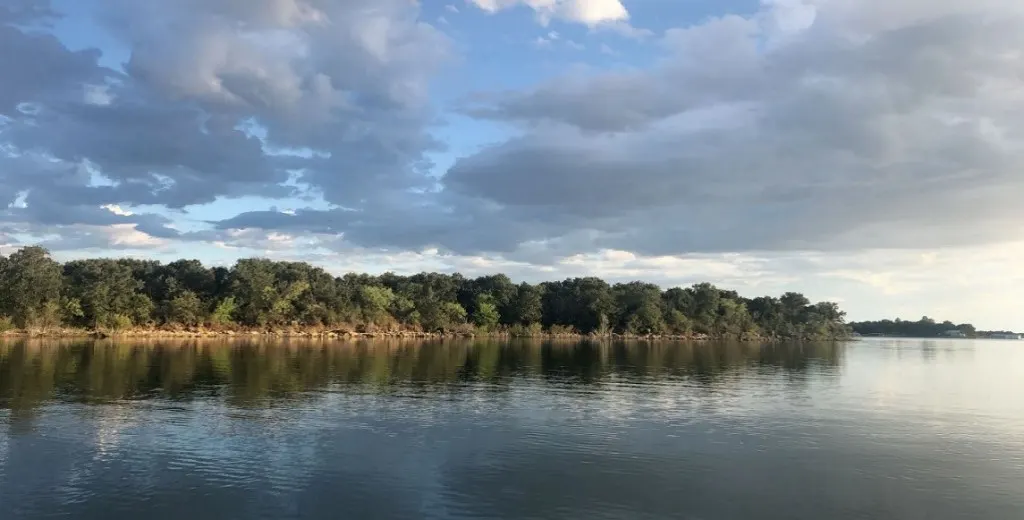 Hubbard Shores