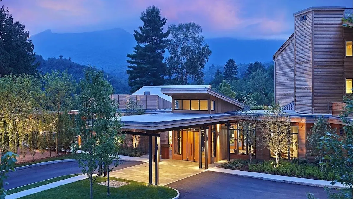 Topnotch Resort