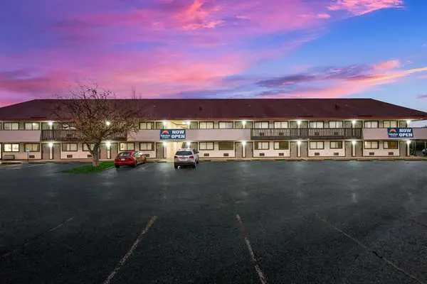 Suburban Studios Peoria