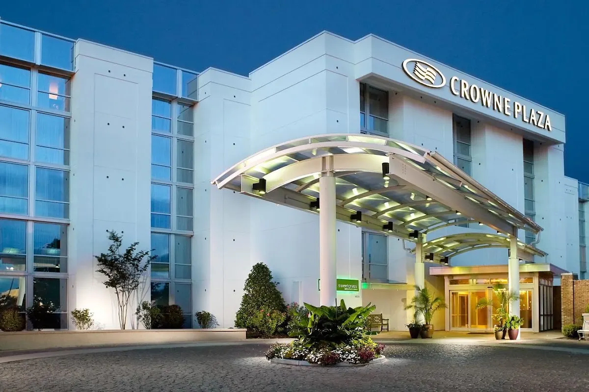 Crowne Plaza Charleston Airport - Conv Ctr, an IHG Hotel
