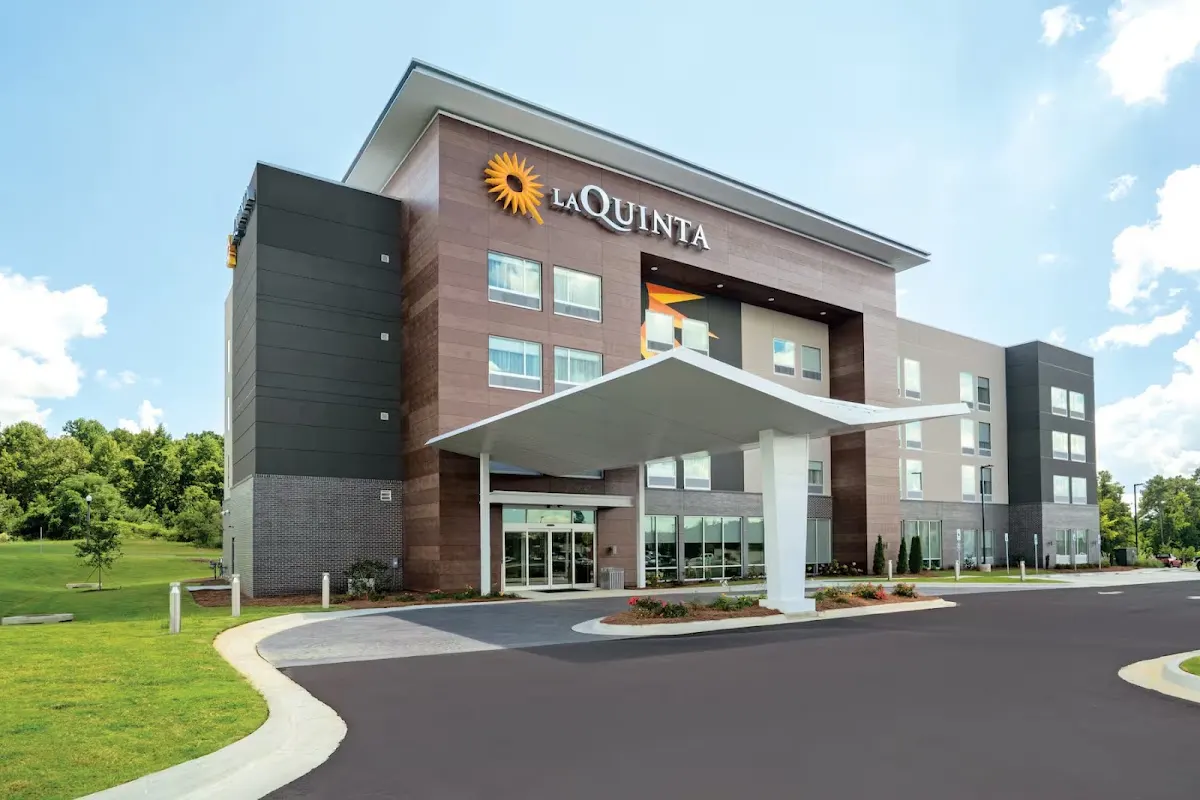 La Quinta Inn & Suites by Wyndham Opelika Auburn
