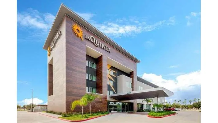 La Quinta Inn & Suites by Wyndham McAllen Convention Center