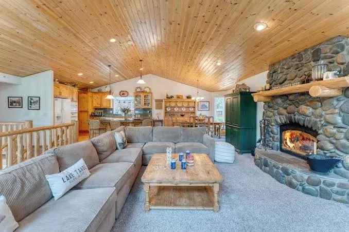 Tahoe Vista by Avantstay Central Location + Patio
