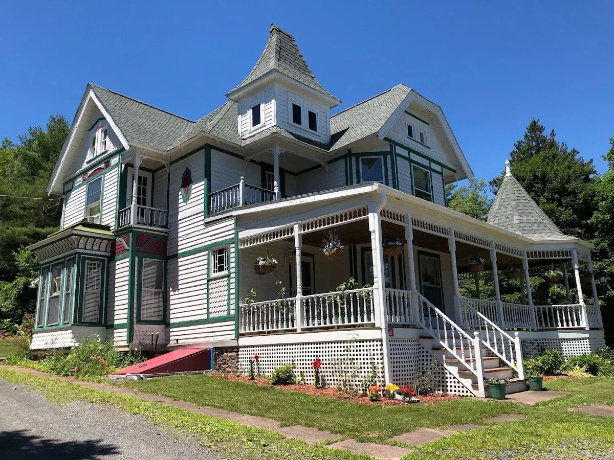Antique Rose Inn Windham