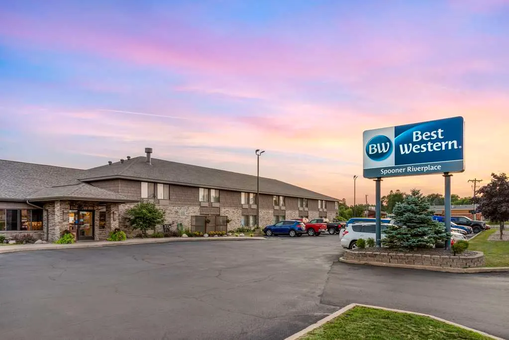 Best Western Spooner Riverplace