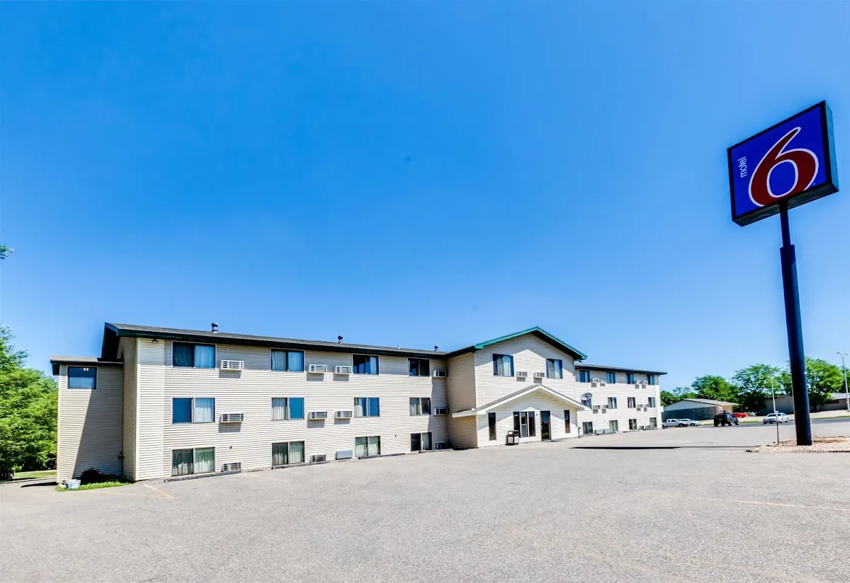Motel 6 Albert Lea, MN